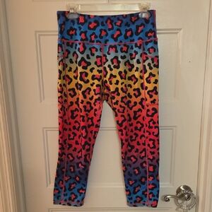 CVG ~ Painted Leopard? Medium Capri